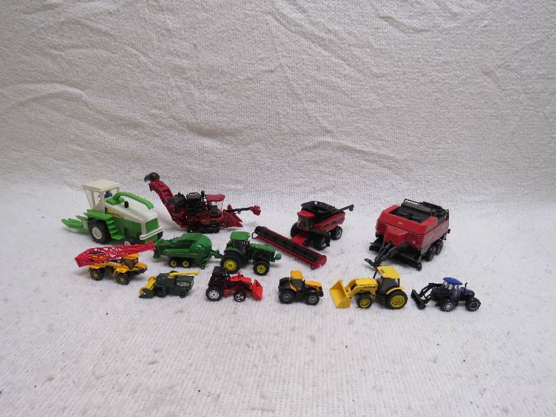 lot 554 image: Collectible Farm equipment