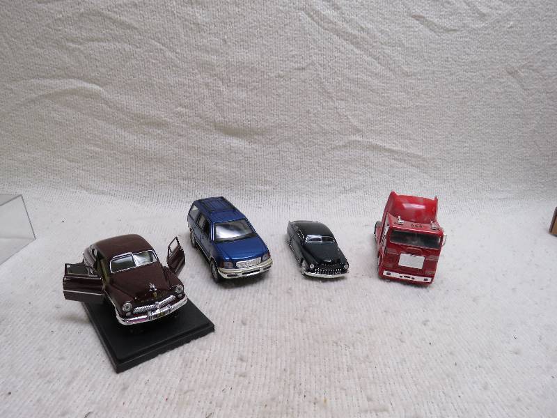 lot 555 image: Vintage cars