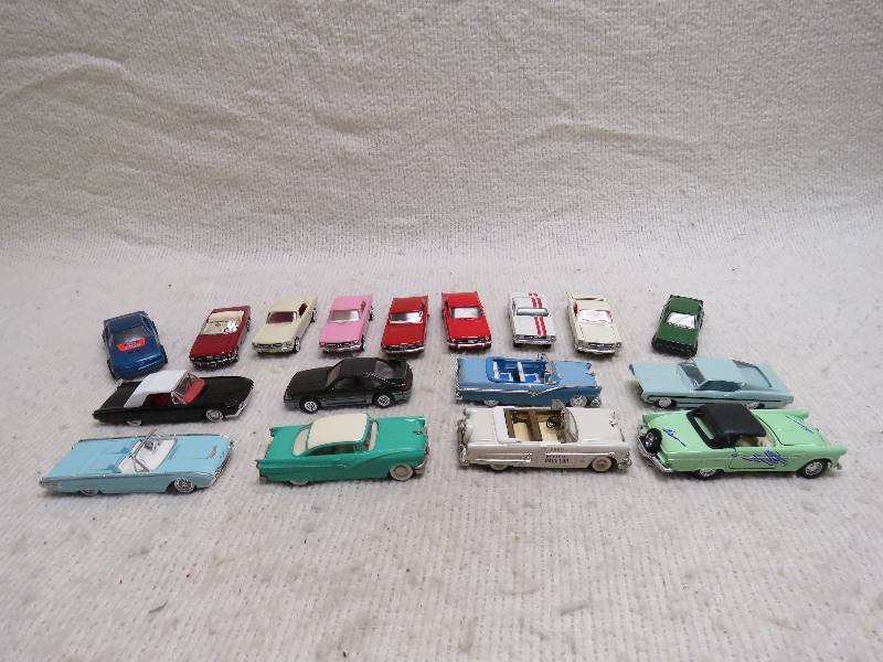lot 561 image: Corgi, Franklin Mint and more vintage cars