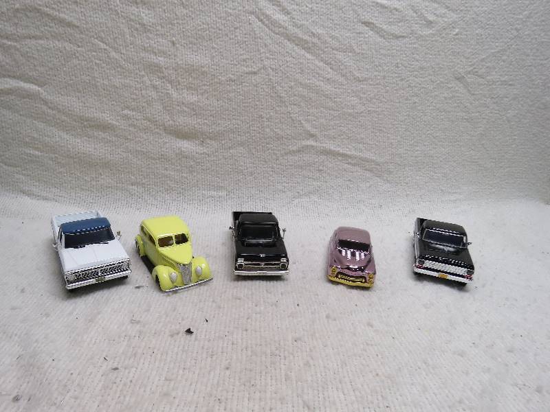 lot 604 image: Vintage cars