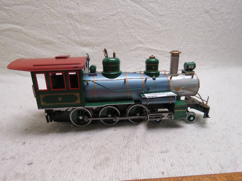 lot 605 image: Vintage Train