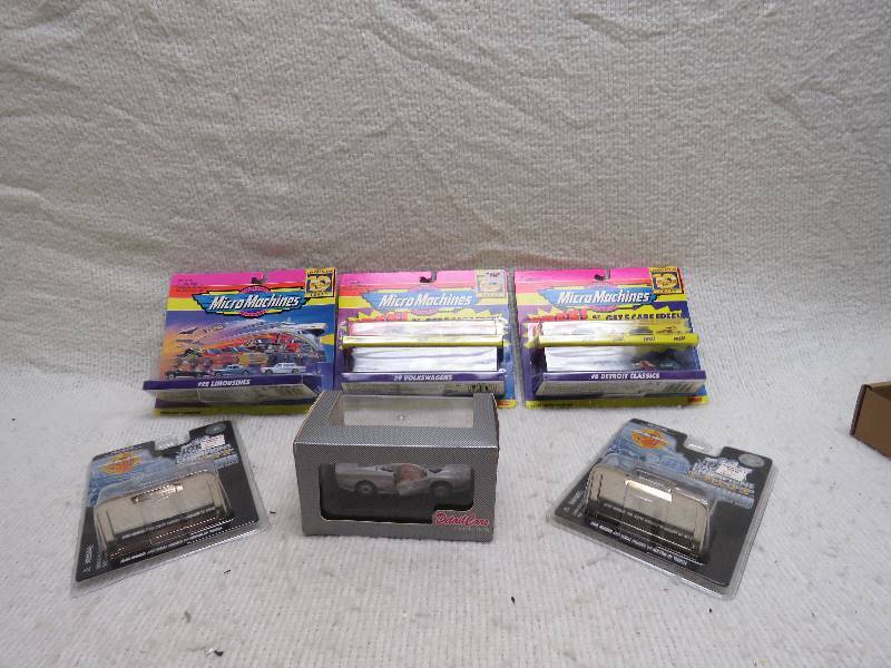 lot 614 image: Collectible cars