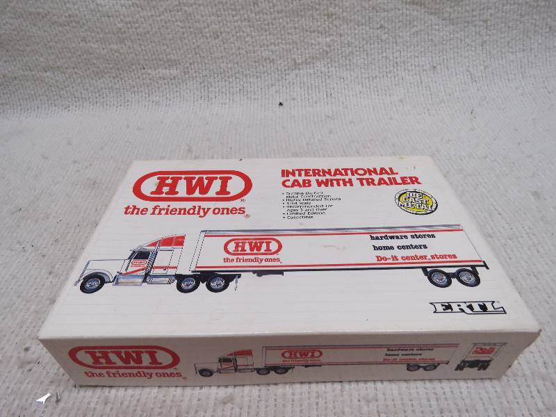 lot 625 image: Collectible Truck