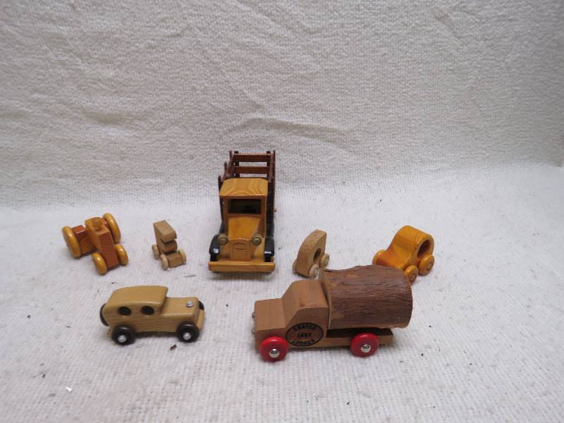 lot 629 image: Vintage Wood Toys