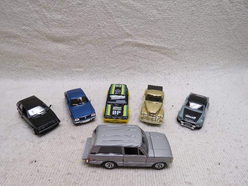 lot 643 image: Collectible cars