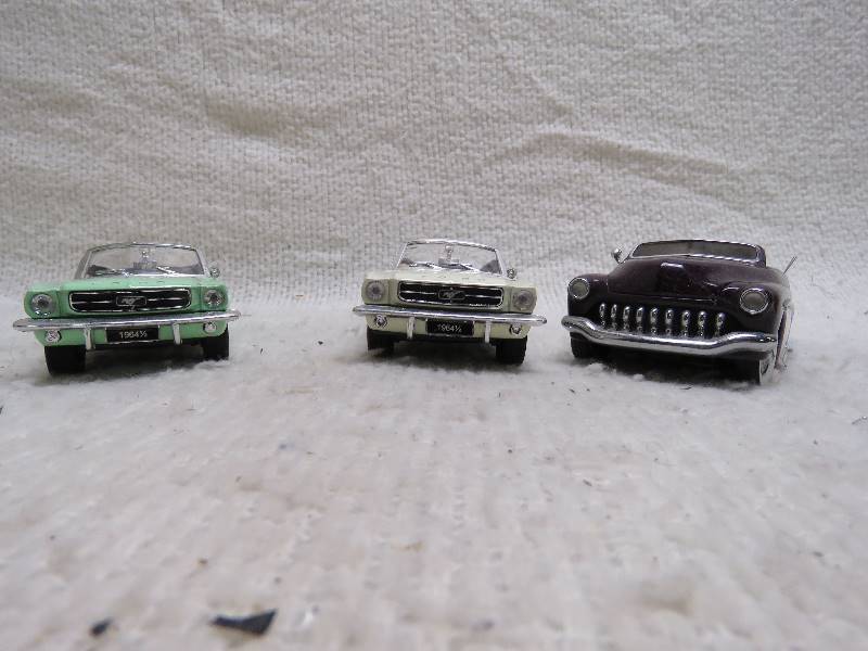 lot 655 image: Danbury Mint Collectible