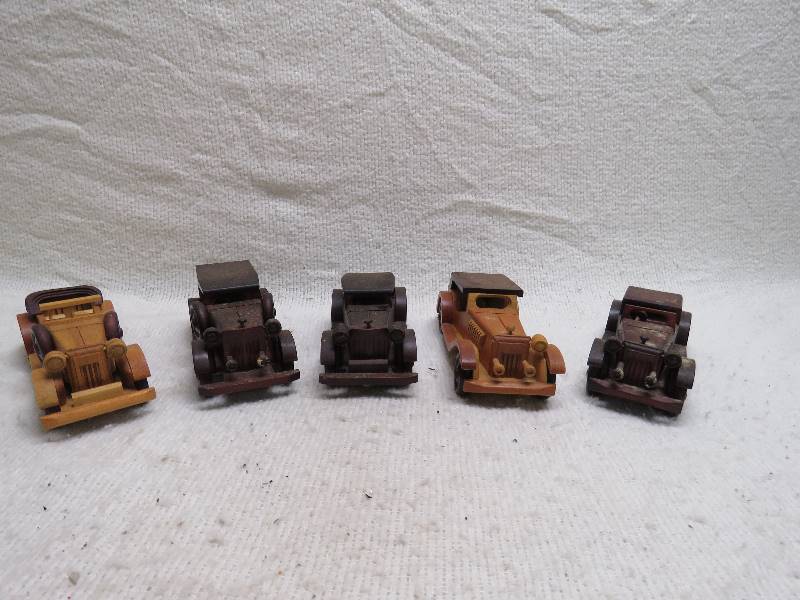 lot 658 image: Vintage Wood cars