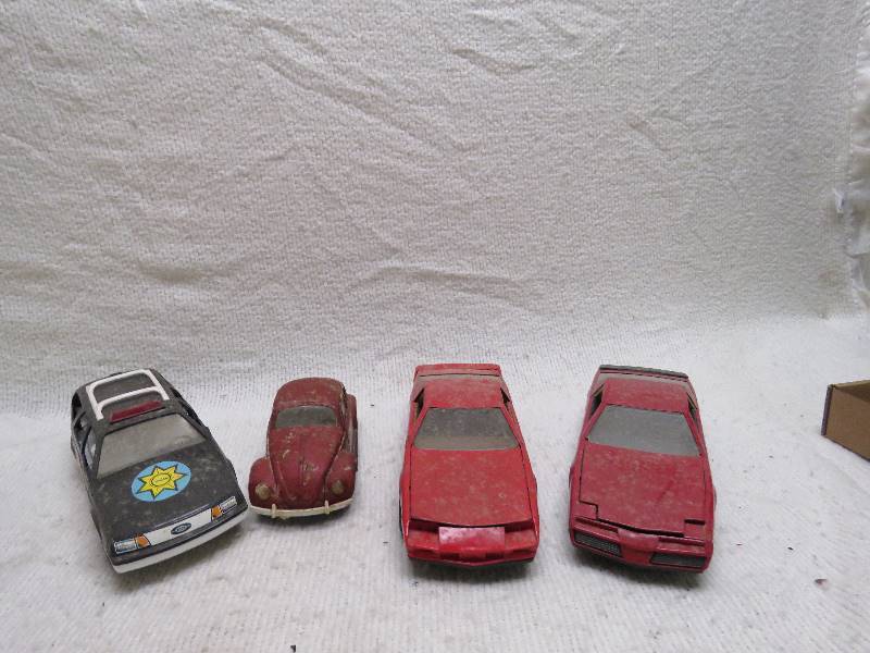 lot 663 image: Vintage cars