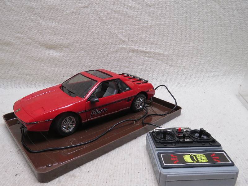 lot 706 image: Fiero Collectible