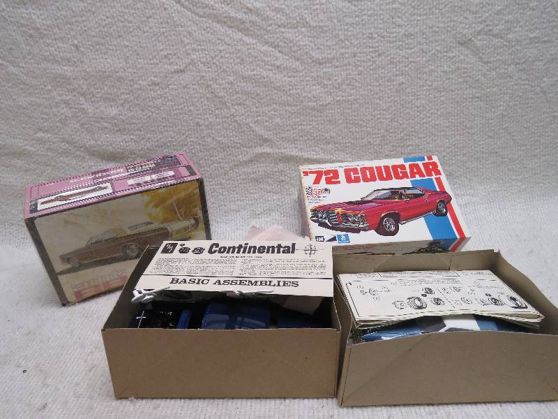 lot 708 image: Vintage Model Kits