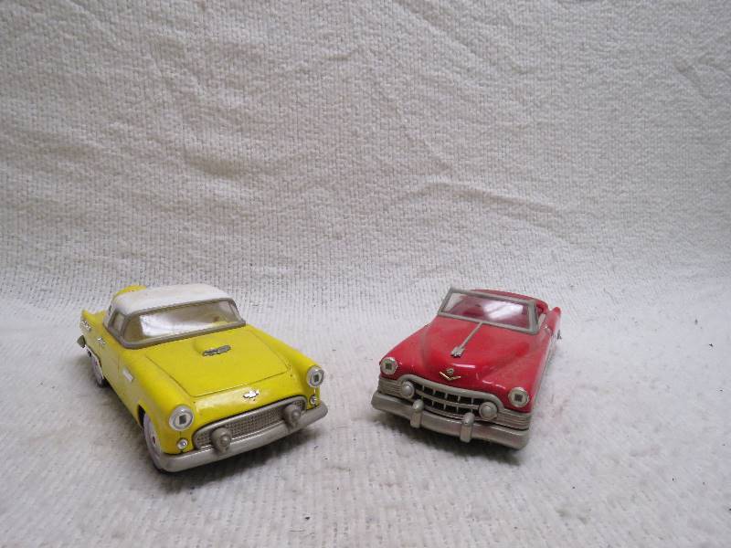 lot 715 image: Antique Cars