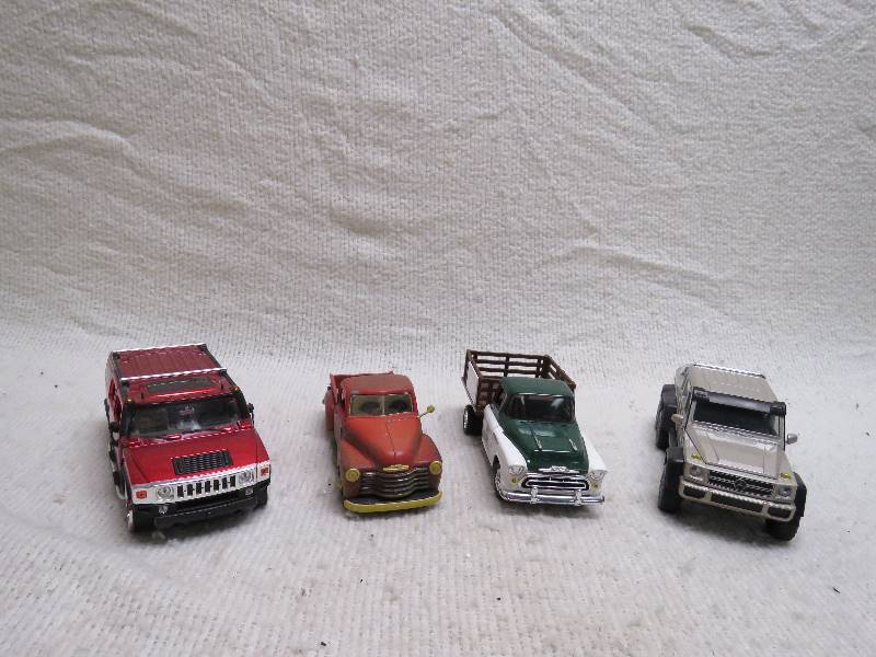 lot 717 image: Collectible cars
