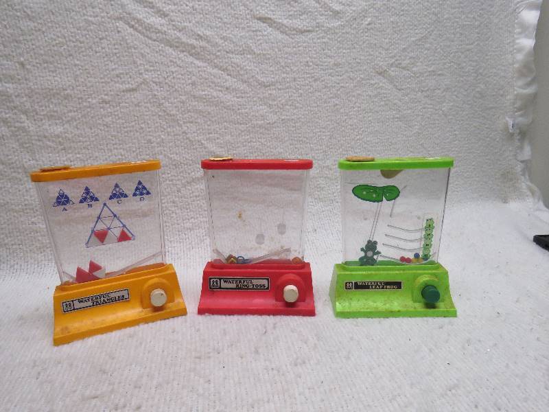 lot 741 image: Vintage toys