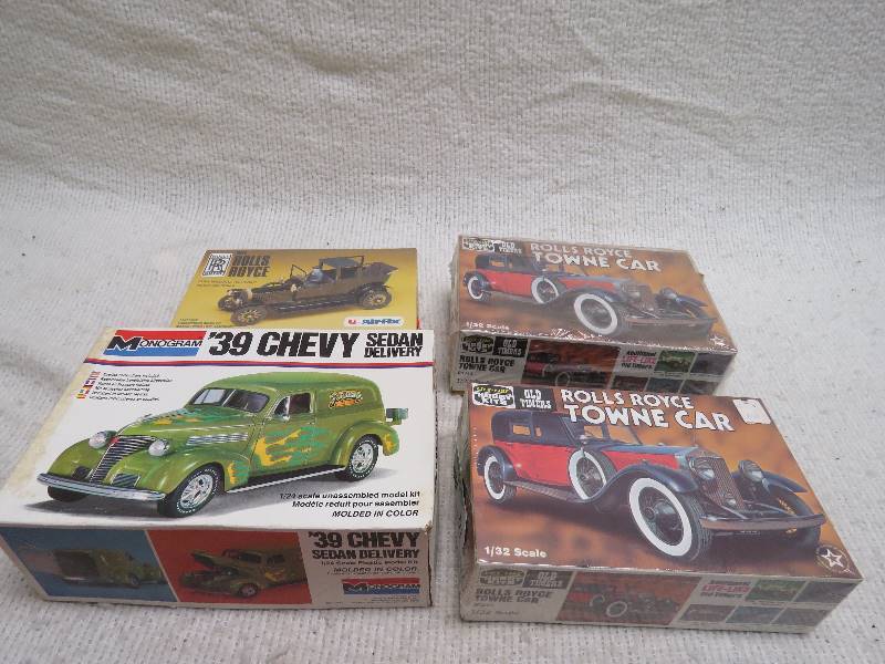 lot 771 image: vintage model kits