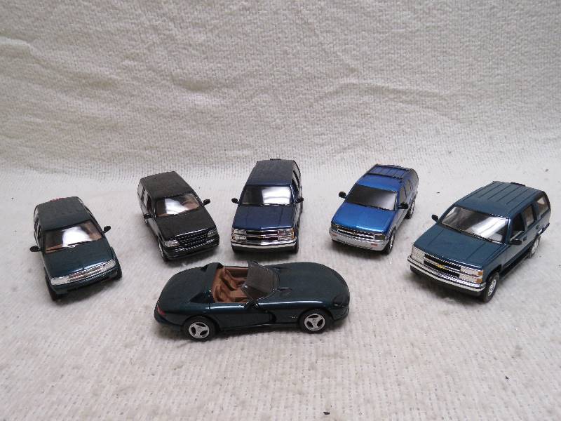 lot 781 image: Collectible cars