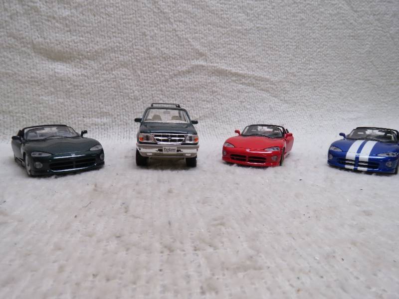 lot 782 image: Collectible cars