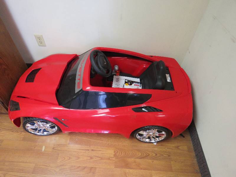 lot 813 image: Electric Corvette