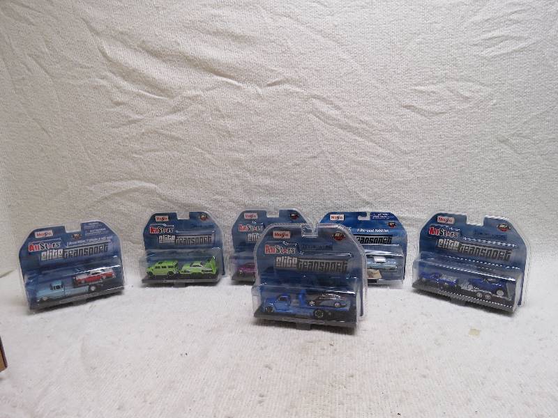 lot 817 image: Elite Transport Collectibles