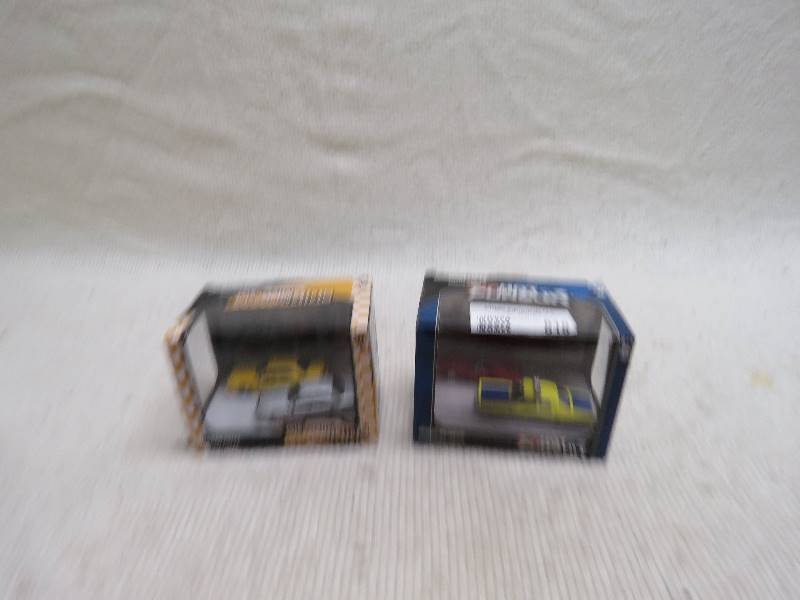 lot 818 image: Collectible cars