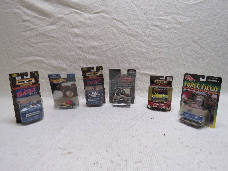 lot 222 image: Collectible Cars