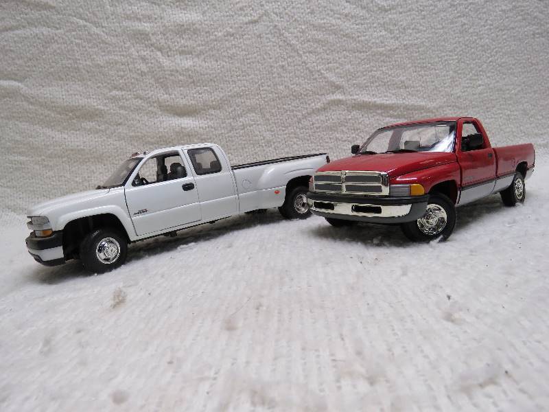 lot 229 image: Collectible pickups