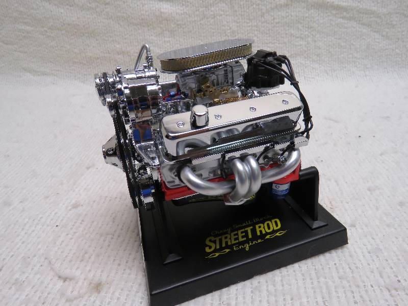 lot 231 image: Street Rod Engine