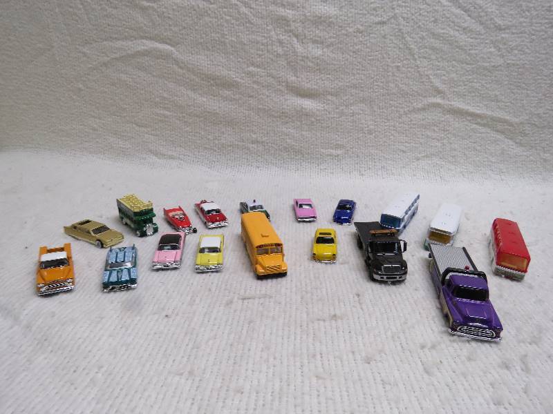 lot 257 image: Collectible cars