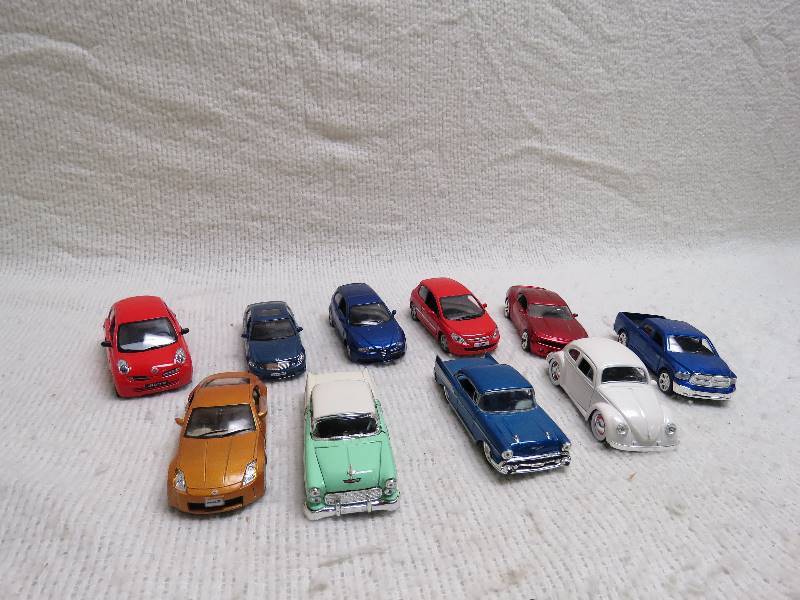 lot 259 image: Collectible cars