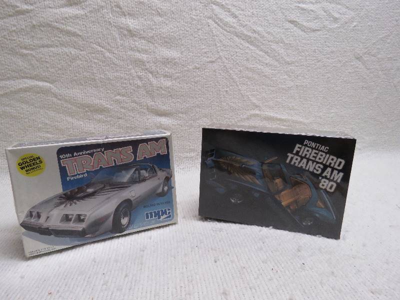 lot 263 image: Vintage Model Kits