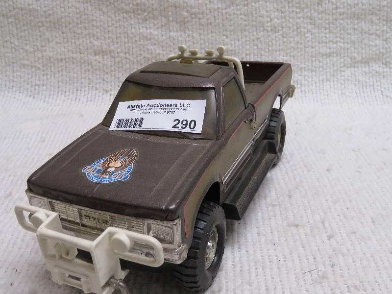 lot 290 image: Vintage Pickup