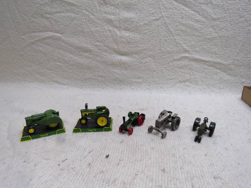 lot 295 image: Vintage Tractors