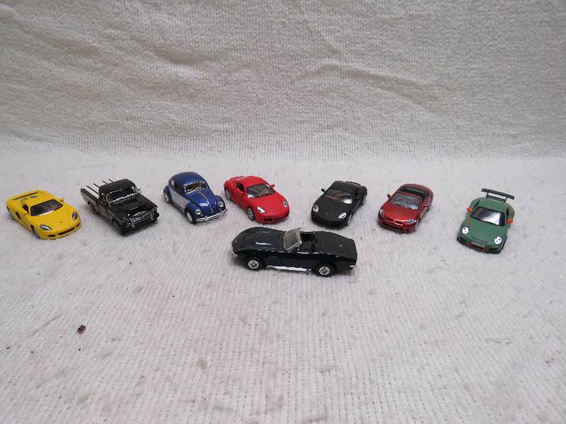 lot 300 image: Collectible cars