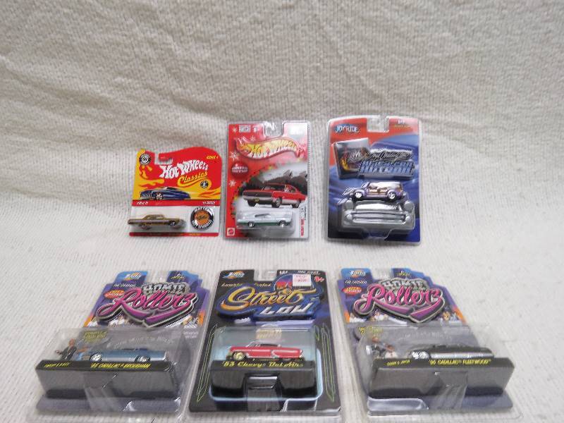 lot 328 image: Collectible Cars