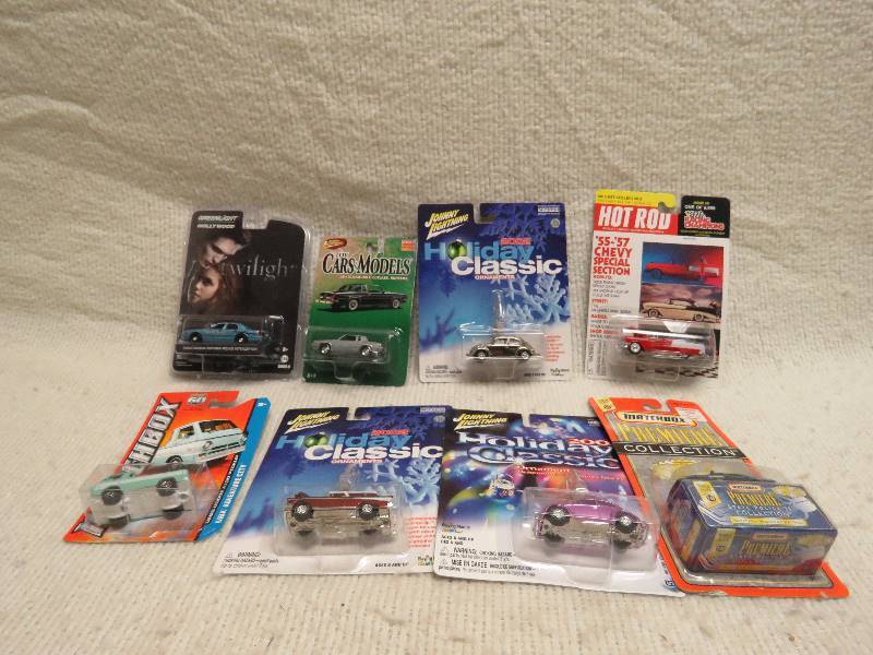 lot 329 image: Collectible cars