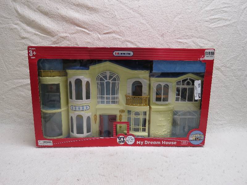 lot 336 image: KidConnection Dreamhouse