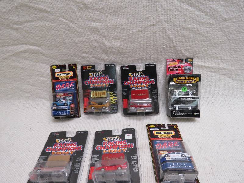 lot 354 image: Collectible cars