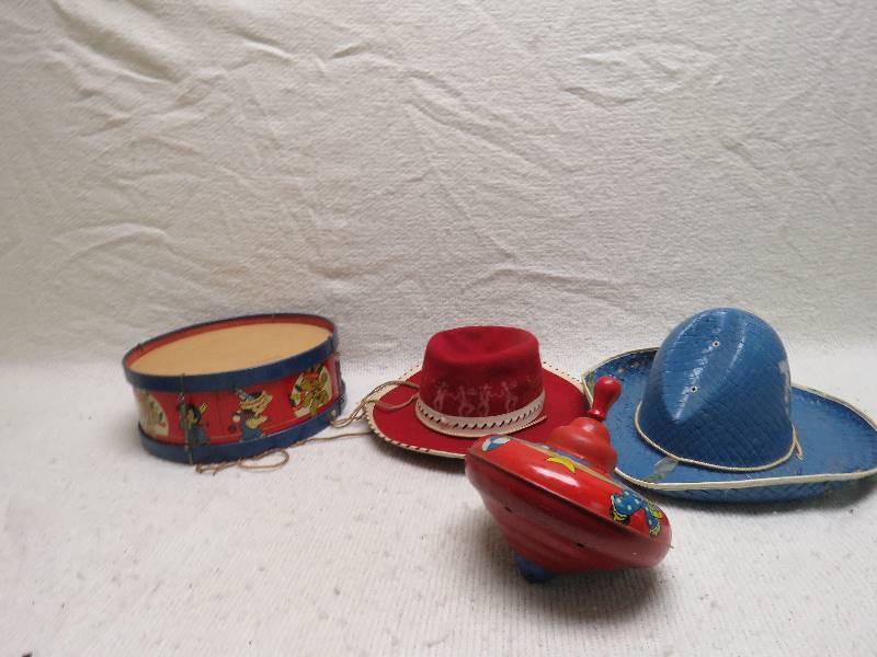 lot 358 image: Vintage Toys