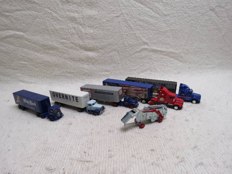lot 378 image: Collectible Trucks and Trailers