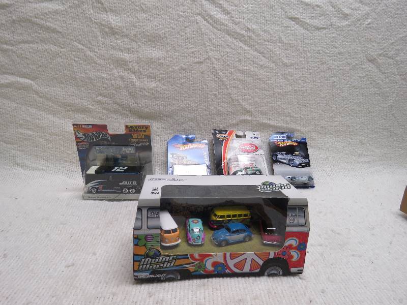 lot 380 image: Collectible cars