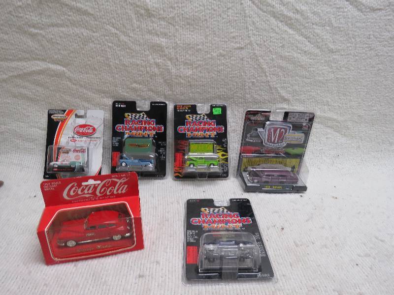 lot 382 image: Racing Champions Cars