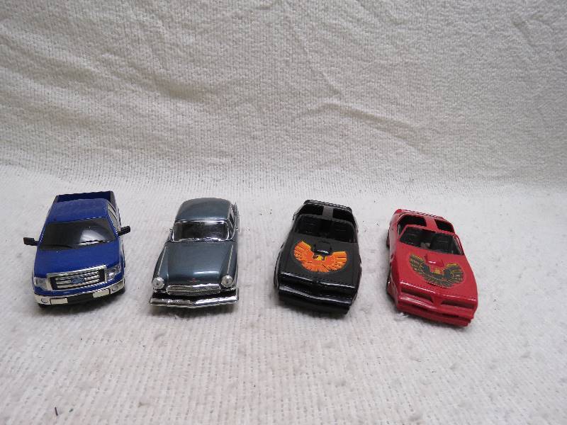 lot 386 image: Collectible cars