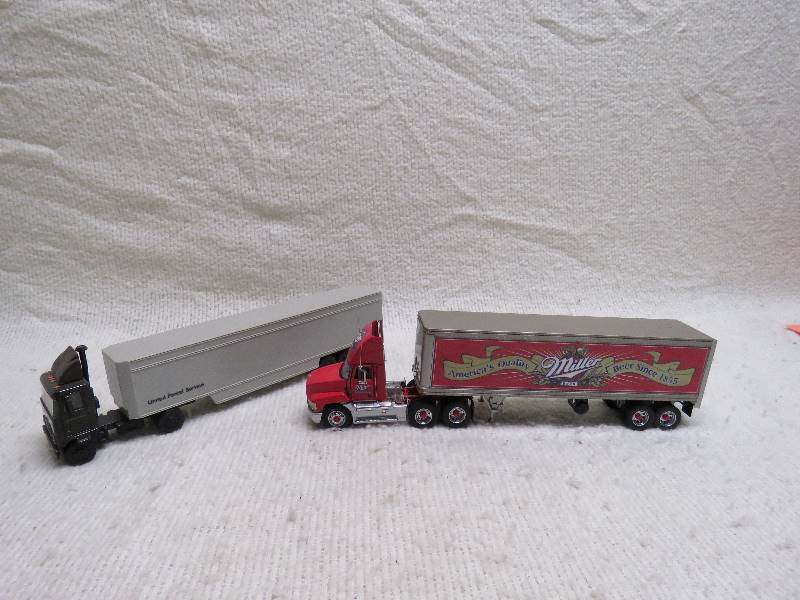 lot 390 image: Vintage Semis and trailers