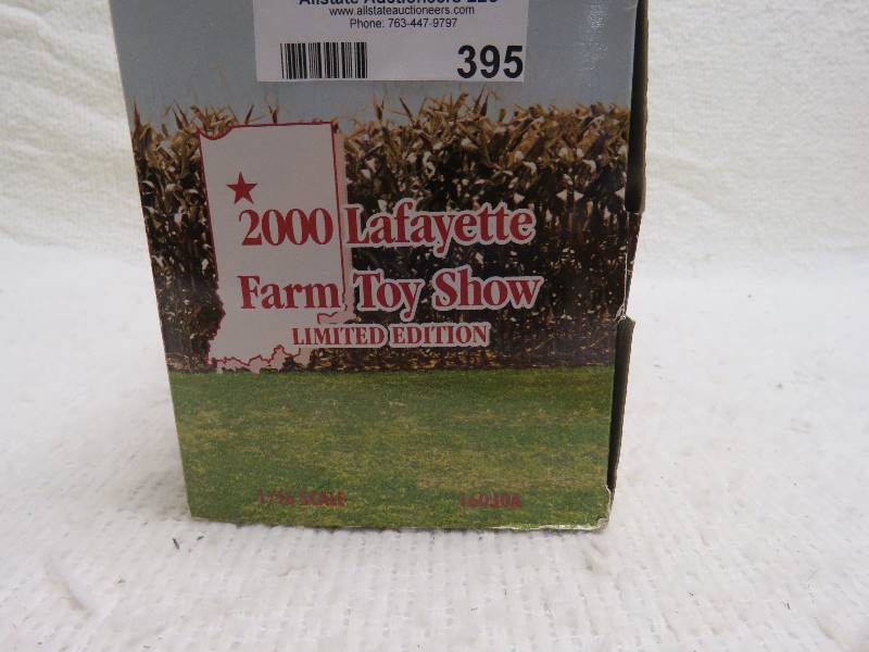 lot 395 image: Vintage Farmall tractor