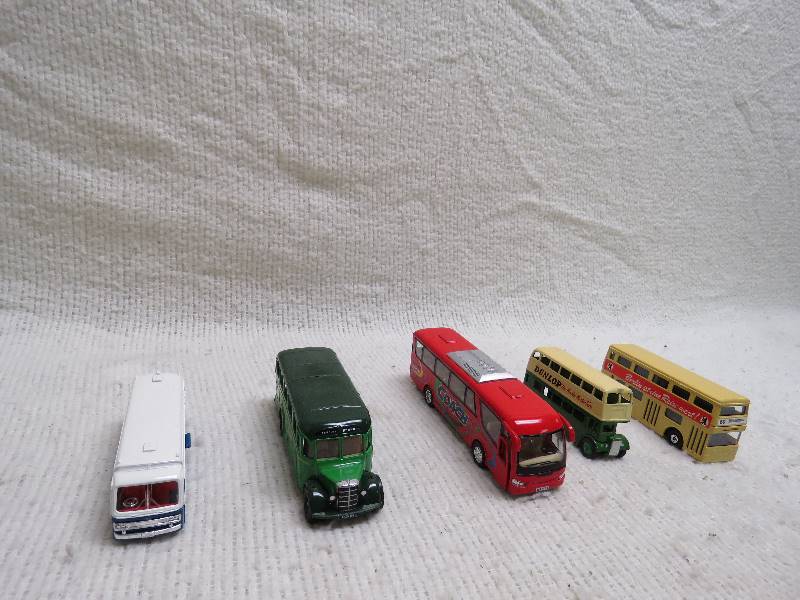 lot 397 image: Vintage Buses