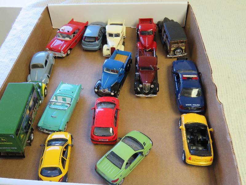 lot 55 image: Toy cars