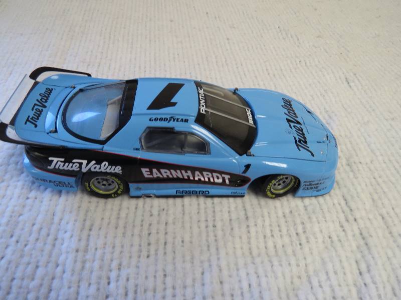 lot 62 image: Earnhardt True Value Car