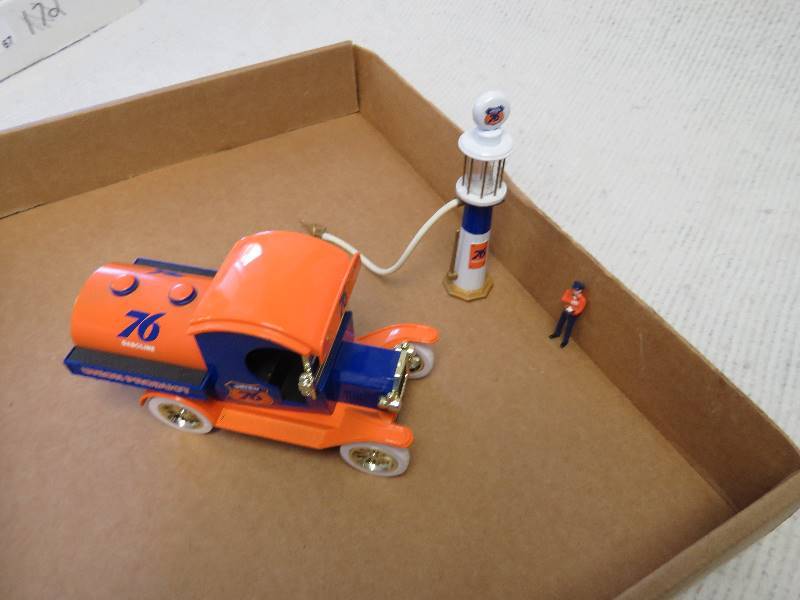 lot 65 image: Vintage Gas Truck