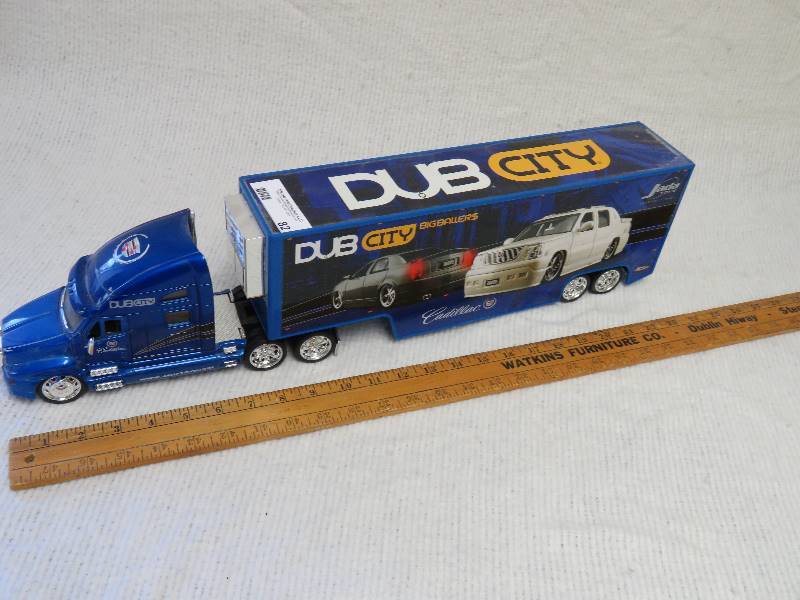 lot 82 image: Metal Truck and Trailer