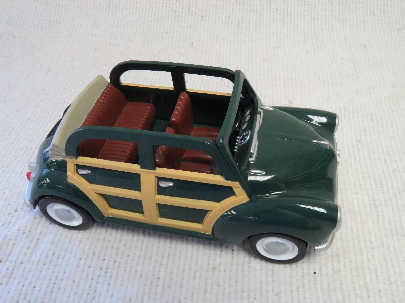 lot 83 image: Vintage Car