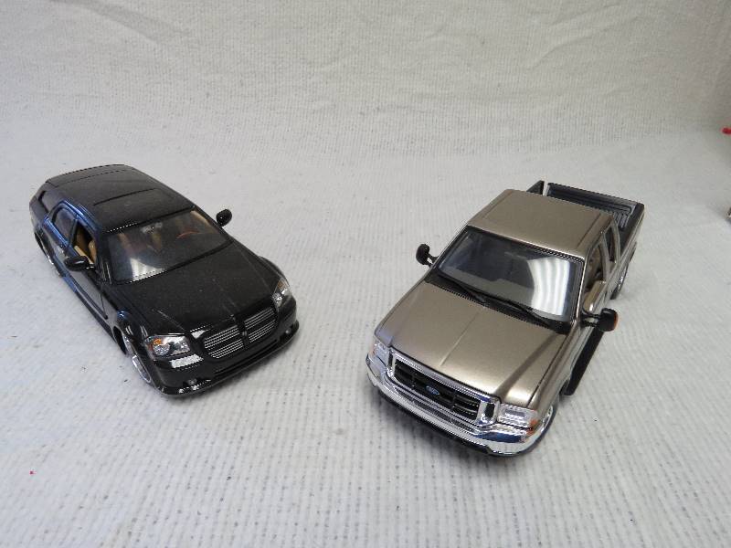 lot 90 image: Collectible cars